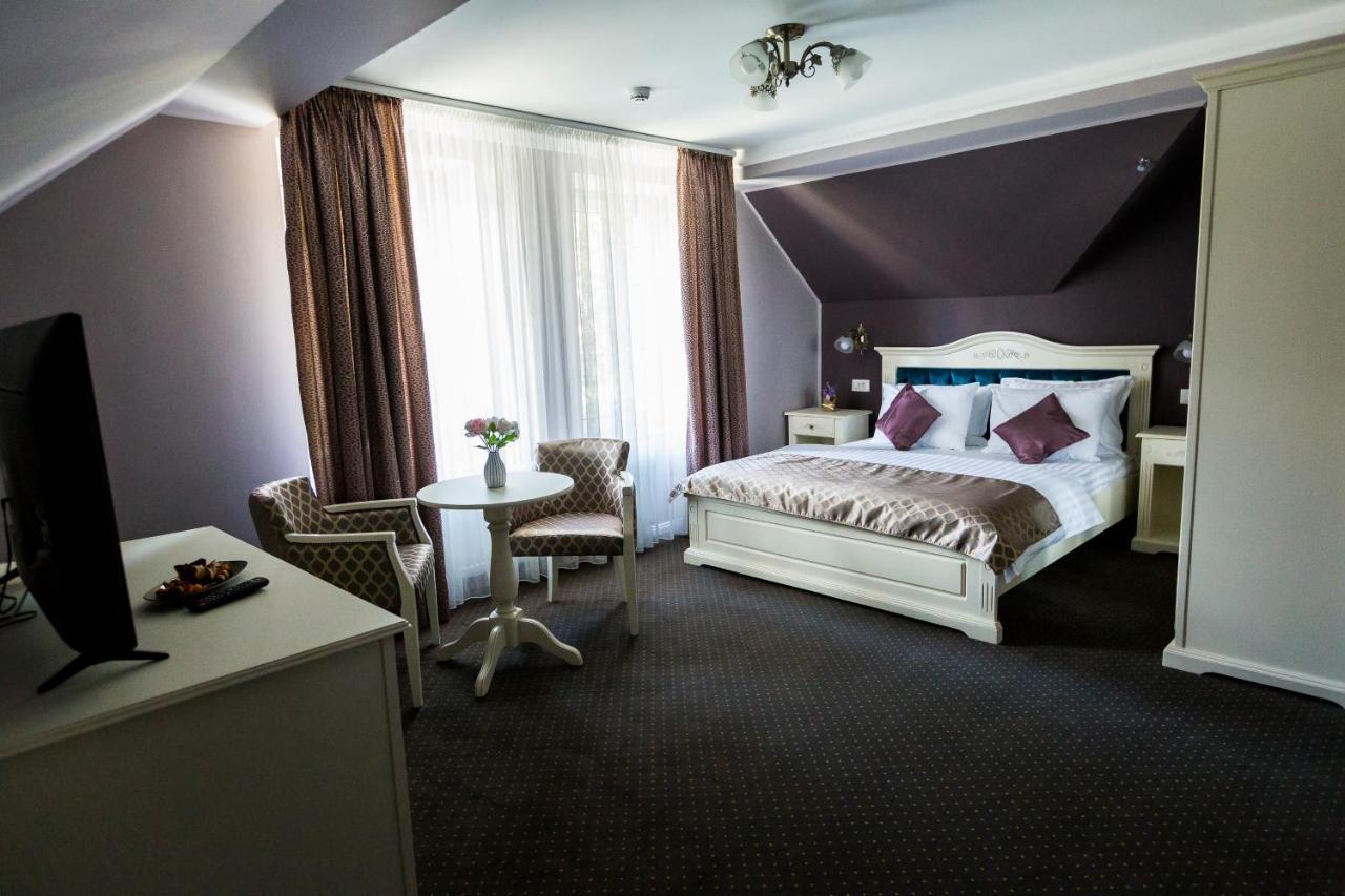 Royal Inn Busteni-Adults Only 外观 照片