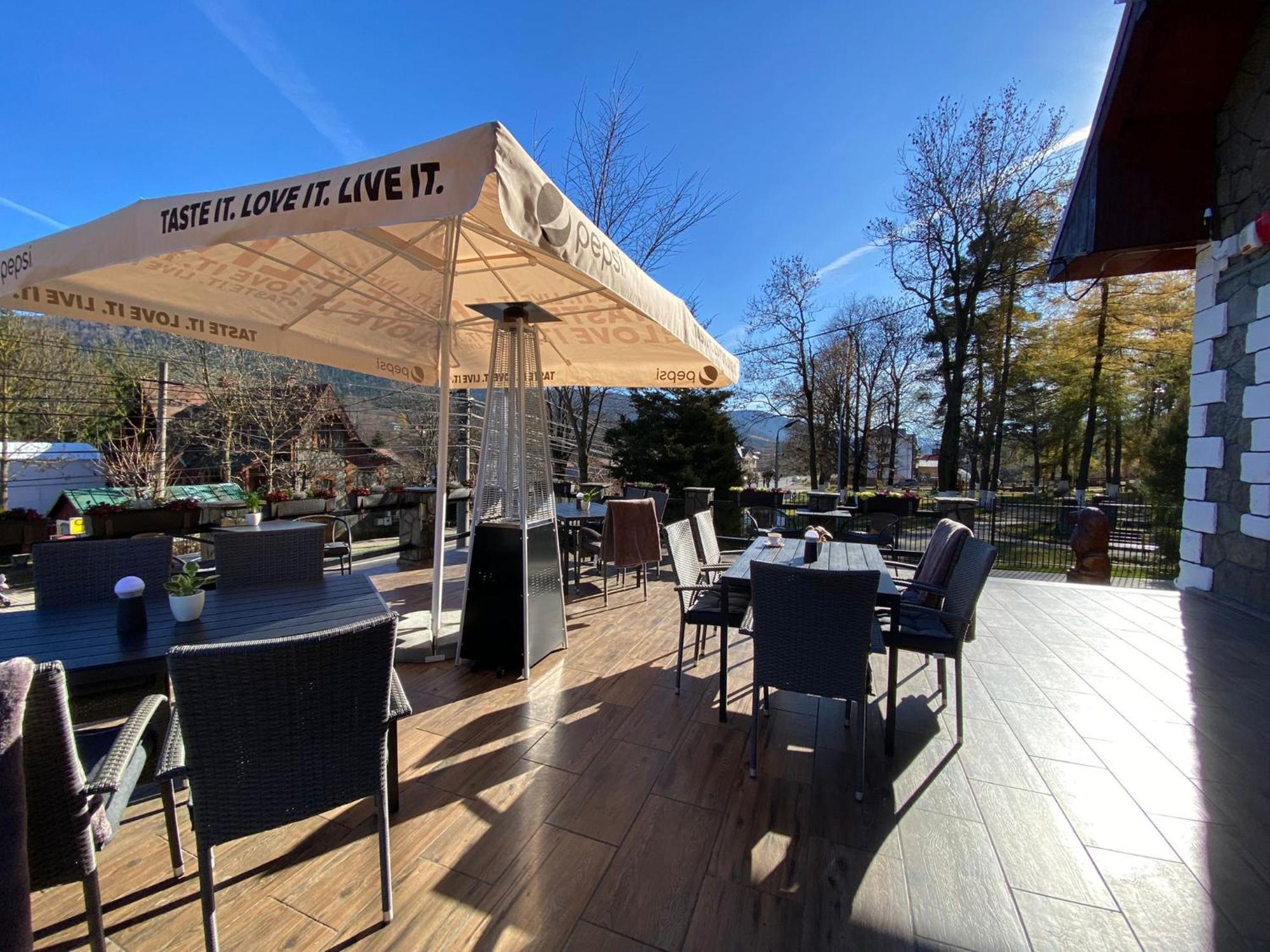 Royal Inn Busteni-Adults Only 外观 照片