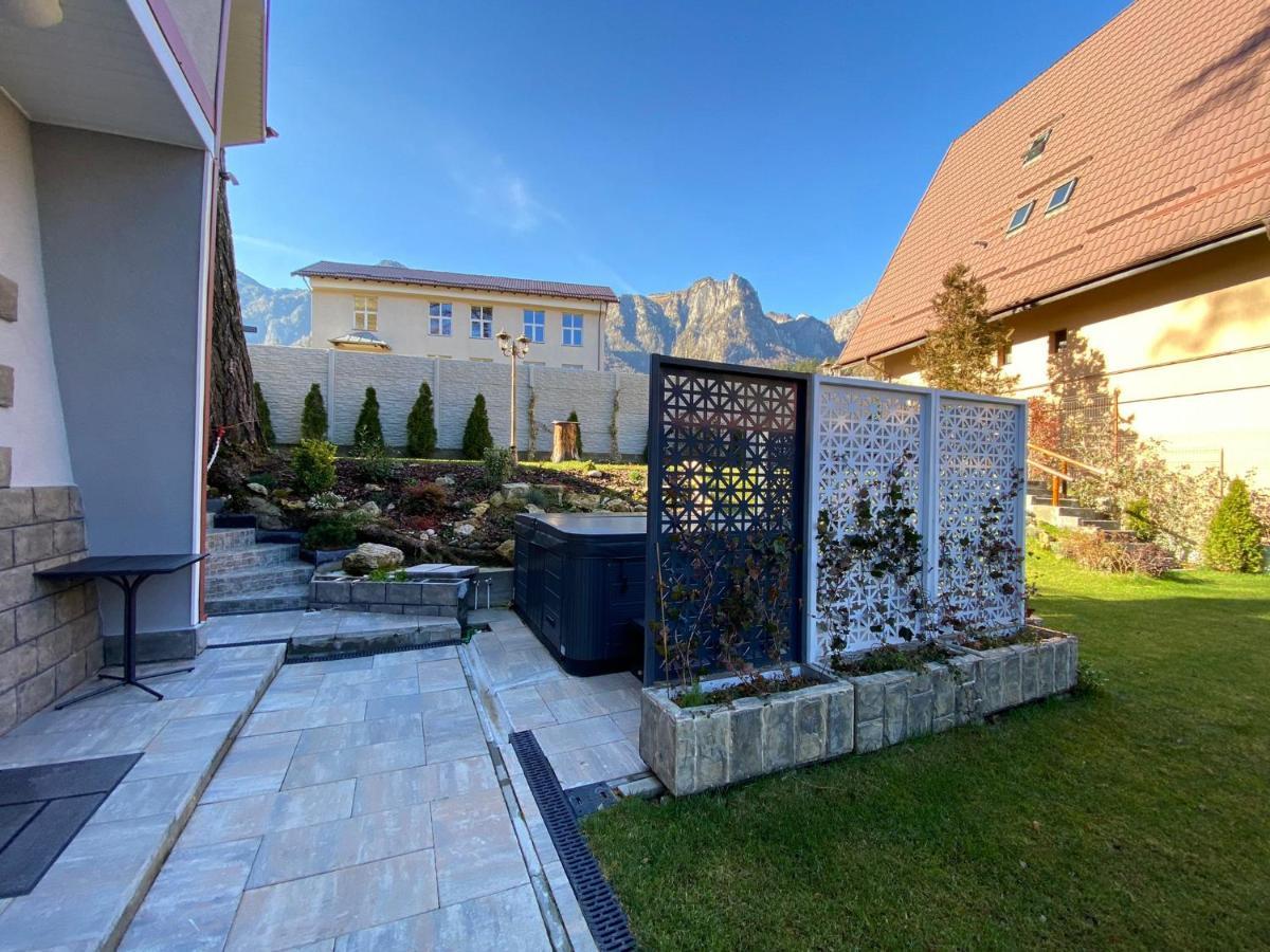 Royal Inn Busteni-Adults Only 外观 照片