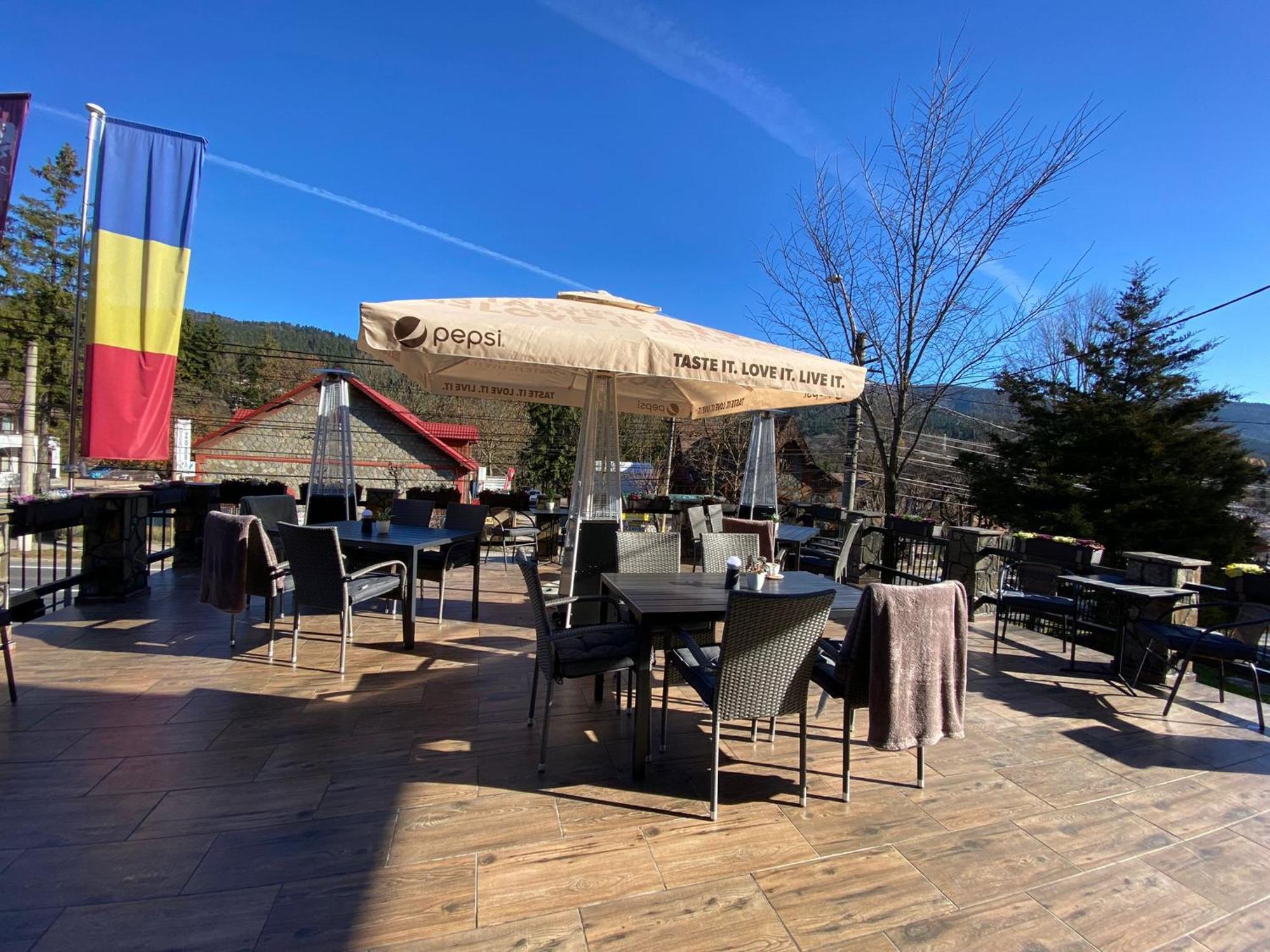 Royal Inn Busteni-Adults Only 外观 照片